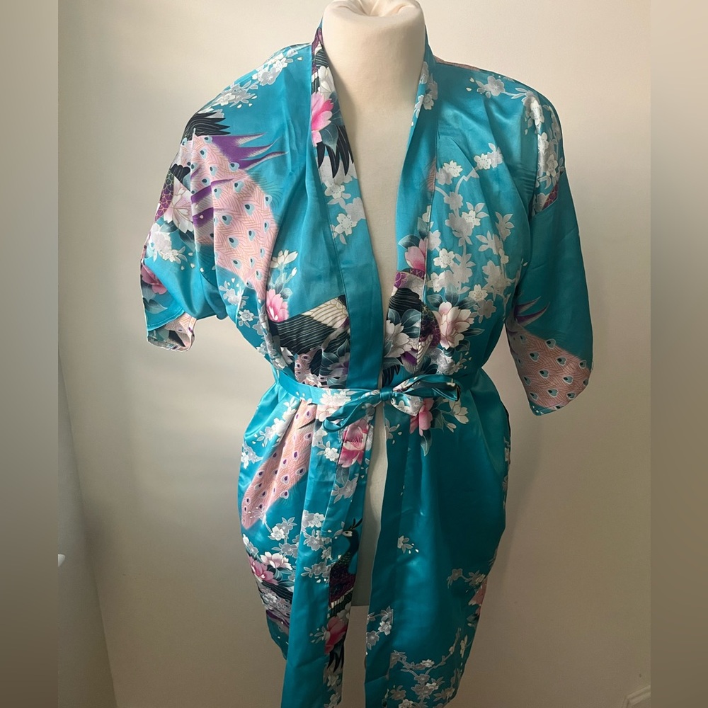 Old Shanghai Women’s Blue Floral Robe Sz 14